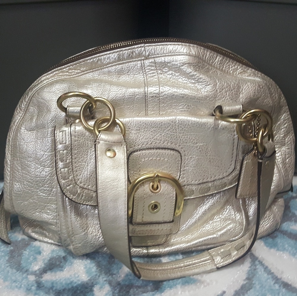 Medium shoulder bag